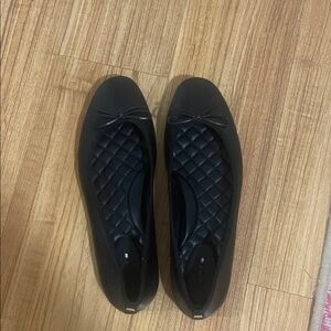 Chic Black Flats with Bow